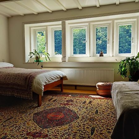 Beautiful Quiet Room In The Heart Of Holmfirth Exterior photo
