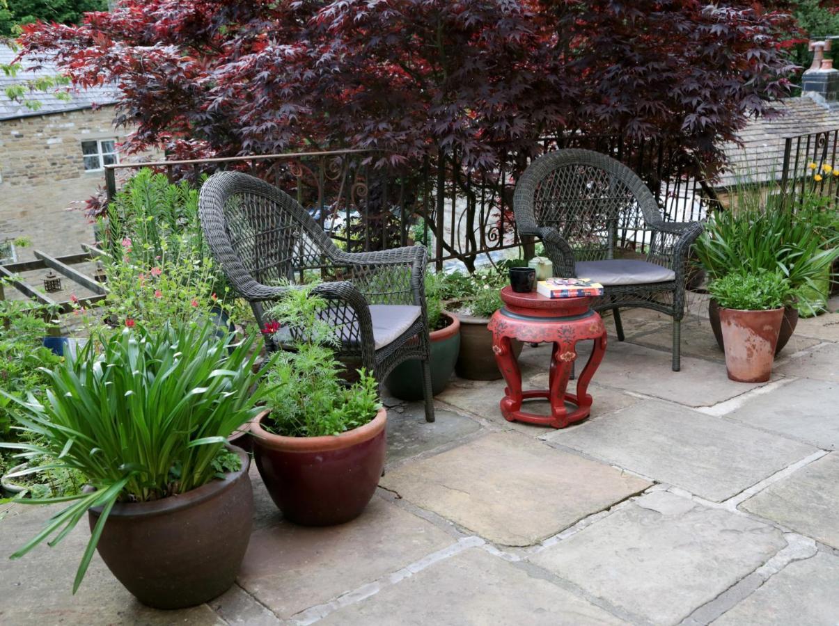 Beautiful Quiet Room In The Heart Of Holmfirth Exterior photo