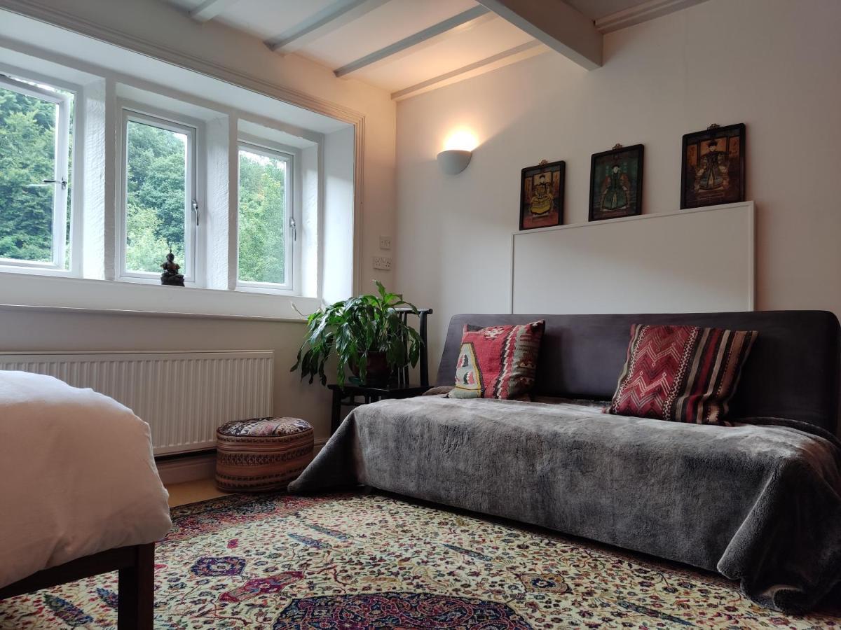 Beautiful Quiet Room In The Heart Of Holmfirth Exterior photo